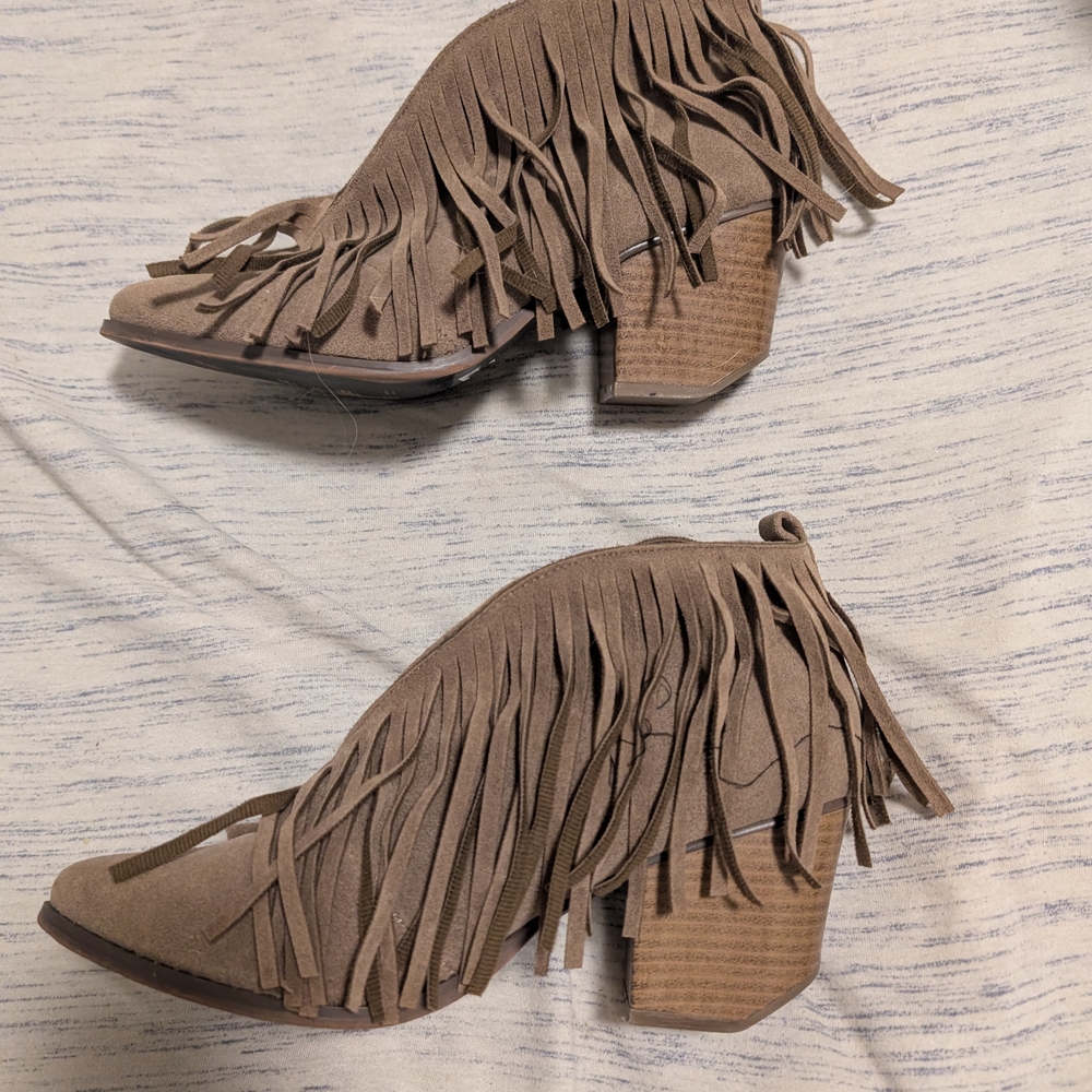 Fringe Tan Women's Heeled Shoes